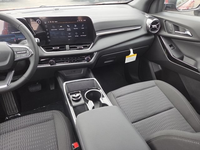 New 2026 Chevrolet Equinox LT w/ Safety and Technology Package FWD image 30