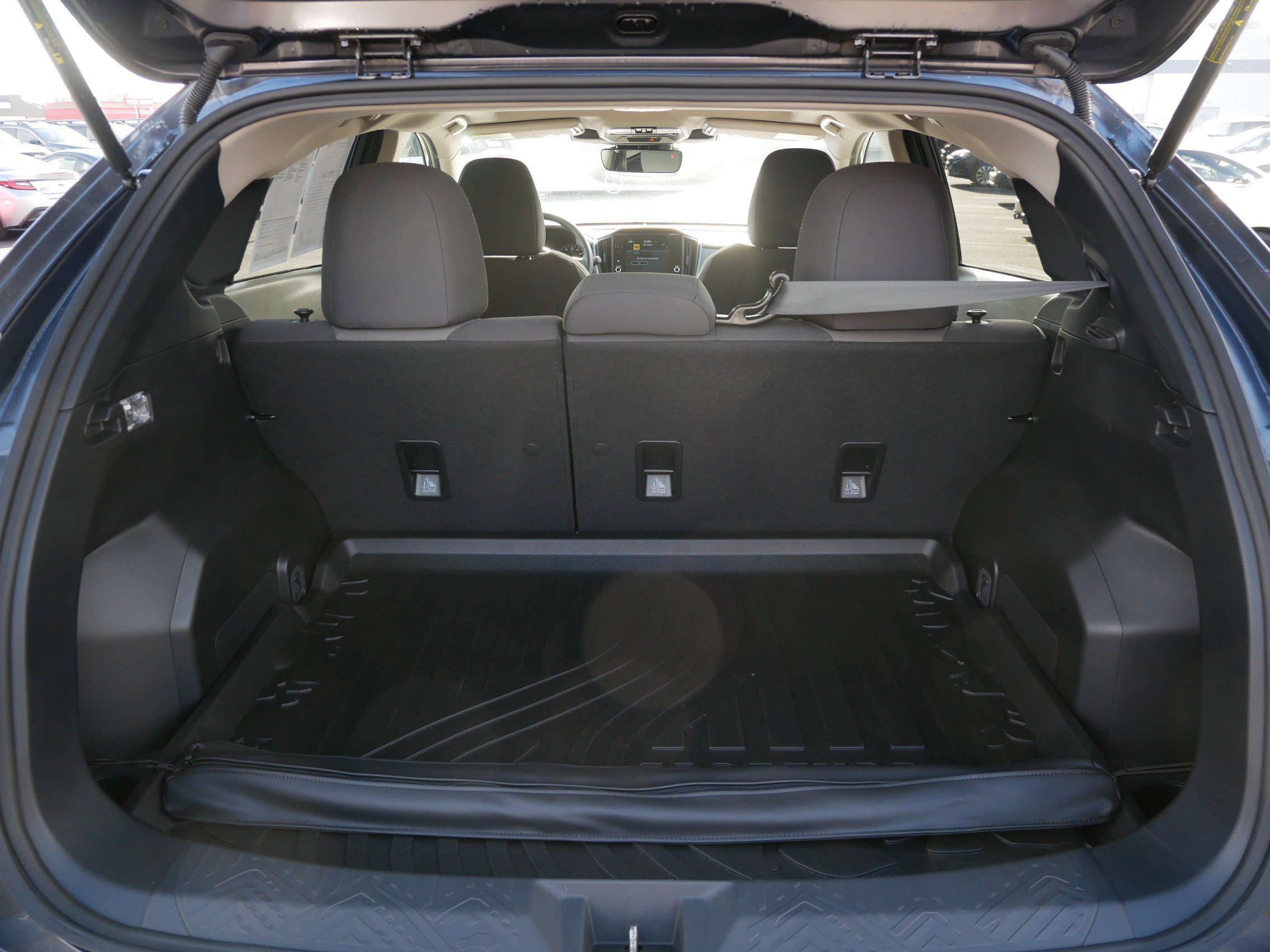 Used 2025 Subaru Crosstrek 2.0i Premium image 18