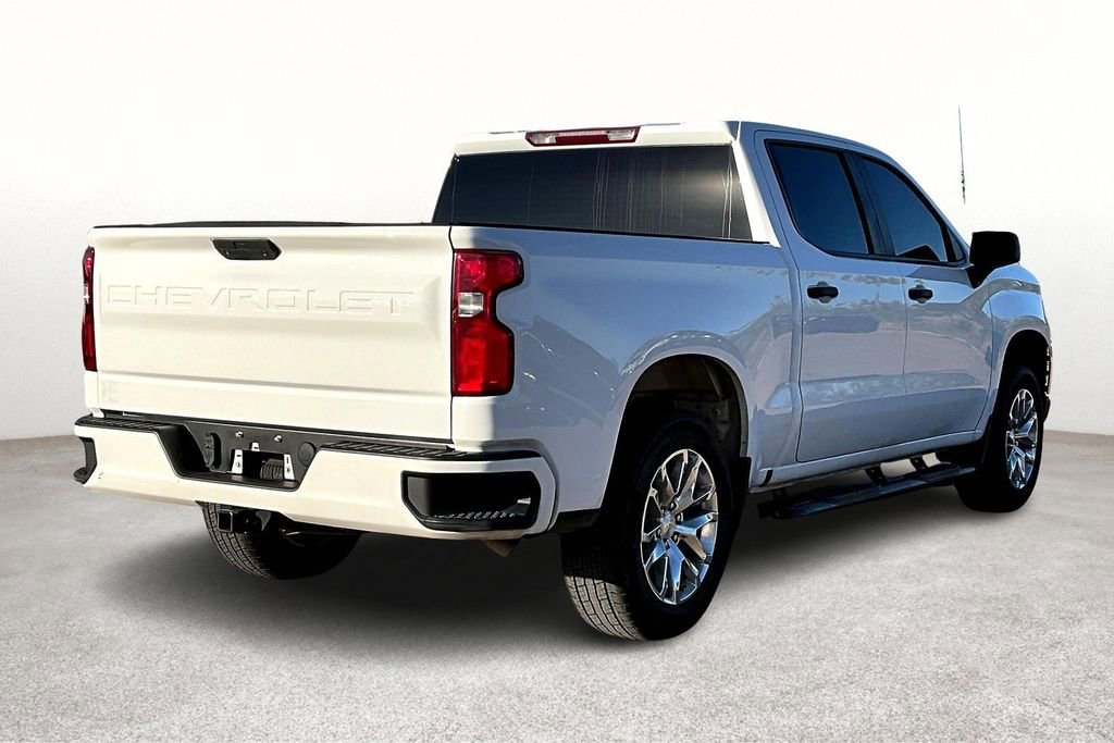 Used 2022 Chevrolet Silverado 1500 Custom image 2