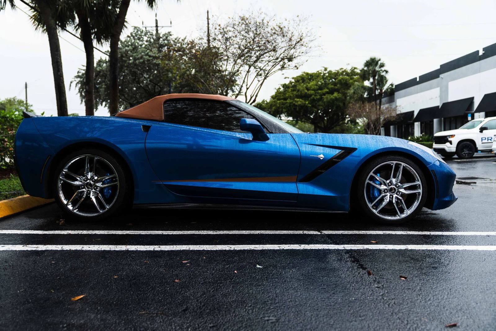 Used 2016 Chevrolet Corvette Stingray Convertible w/ 3LT Preferred Equipment Group RWD image 4