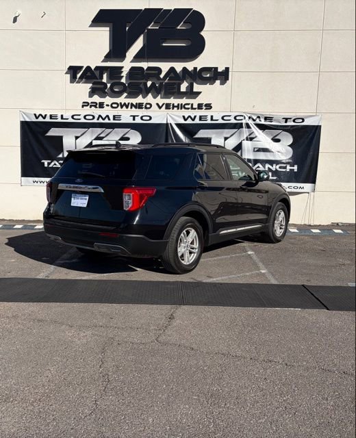 Used 2023 Ford Explorer XLT w/ Equipment Group 202A image 6