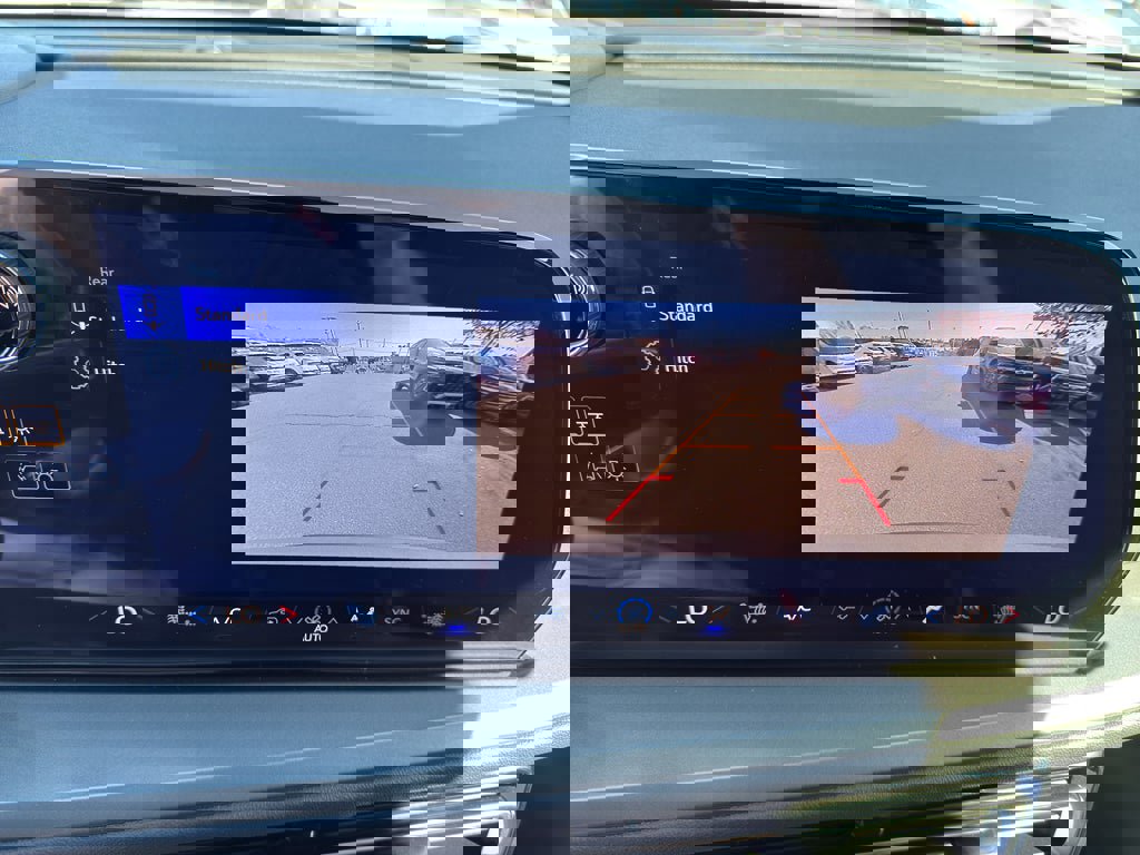 New 2026 Chevrolet Traverse LT image 18