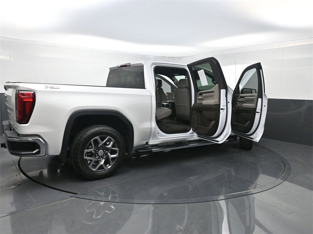 Used 2024 GMC Sierra 1500 SLT image 42
