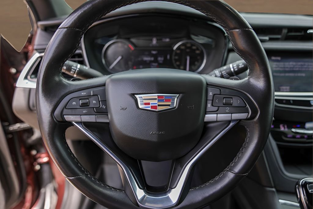 Used 2022 Cadillac XT6 Luxury FWD image 13