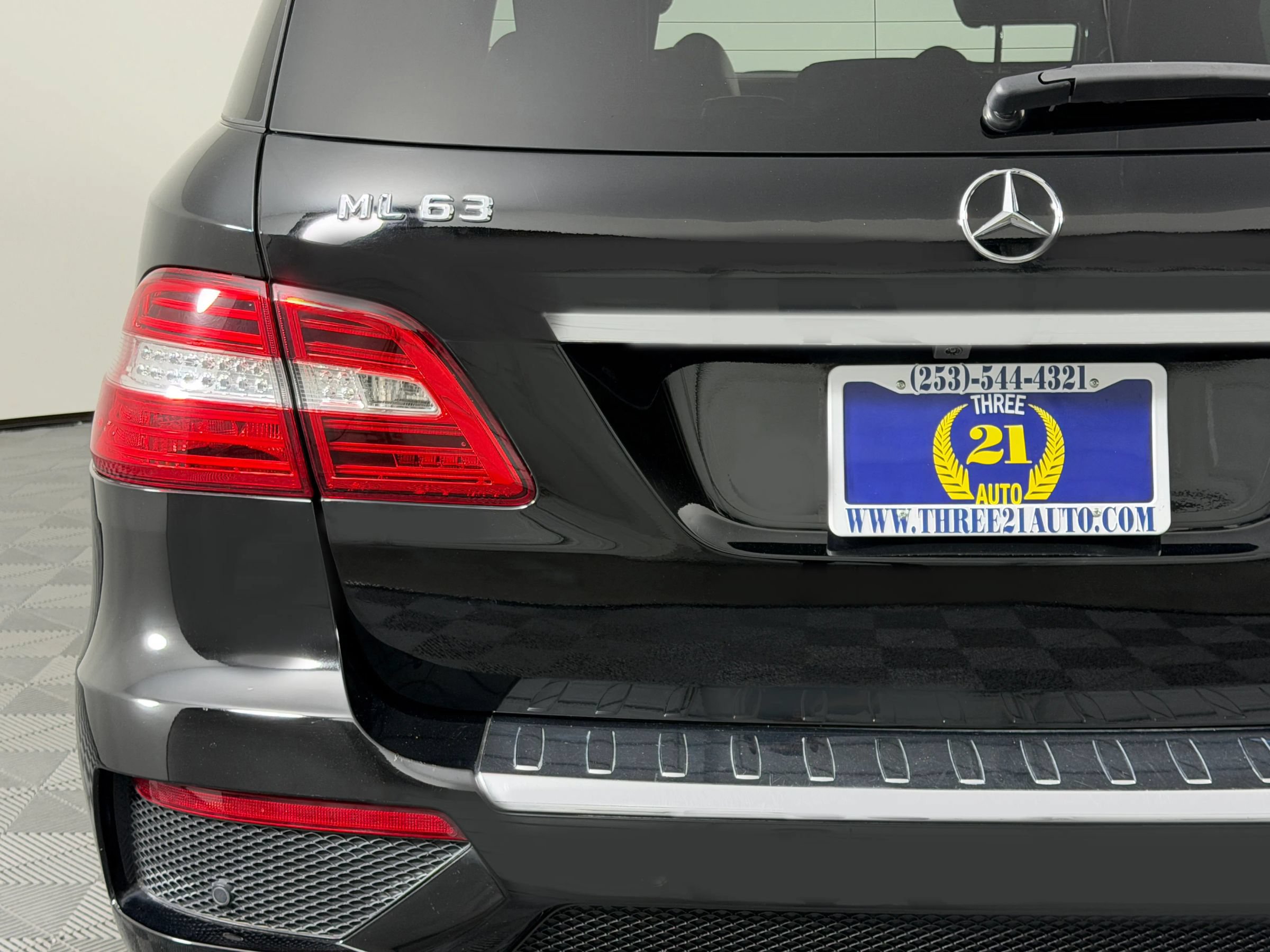 Used 2013 Mercedes-Benz ML 63 AMG 4MATIC image 10