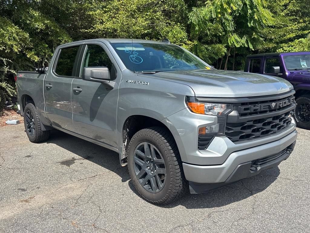 Used 2024 Chevrolet Silverado 1500 Custom AWD/4WD image 5