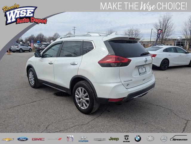 Used 2018 Nissan Rogue SV image 5