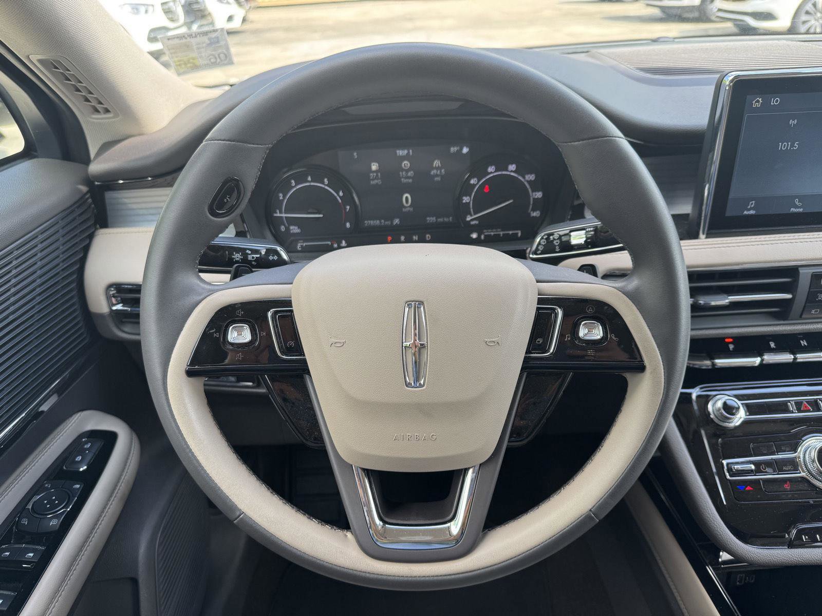 Used 2022 Lincoln Corsair FWD image 9