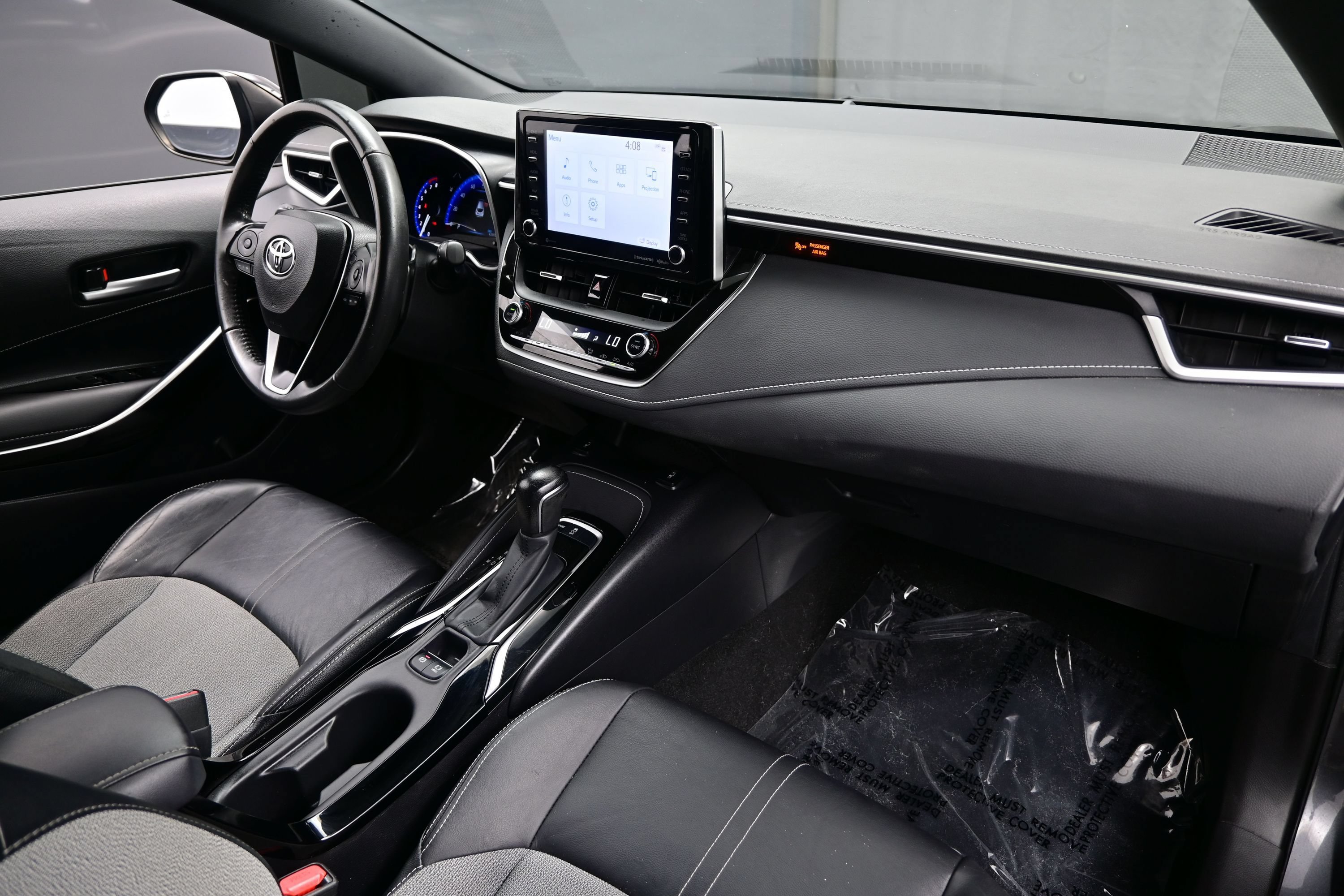 Used 2022 Toyota Corolla XSE FWD image 15