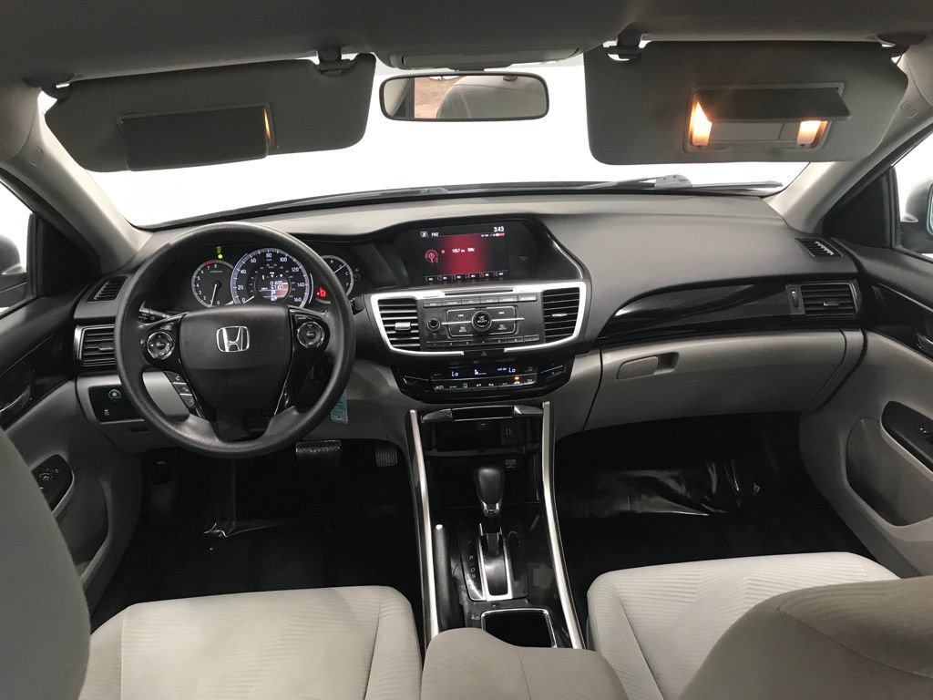 Used 2016 Honda Accord LX image 24
