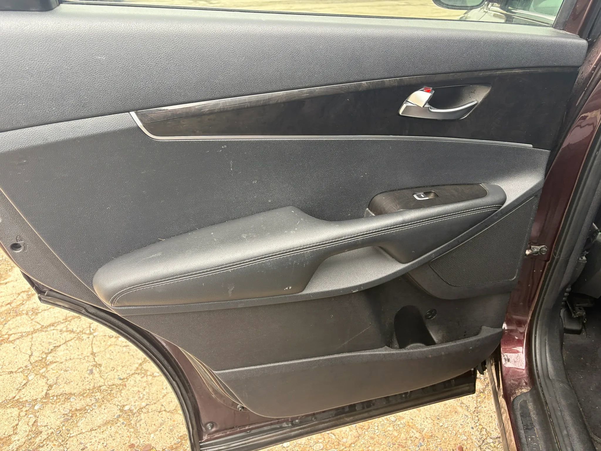 Used 2016 Kia Sorento LX w/ LX Convenience Package image 12