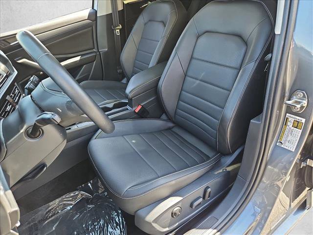 Used 2023 Volkswagen Jetta SE w/ Panoramic Sunroof Package FWD image 15