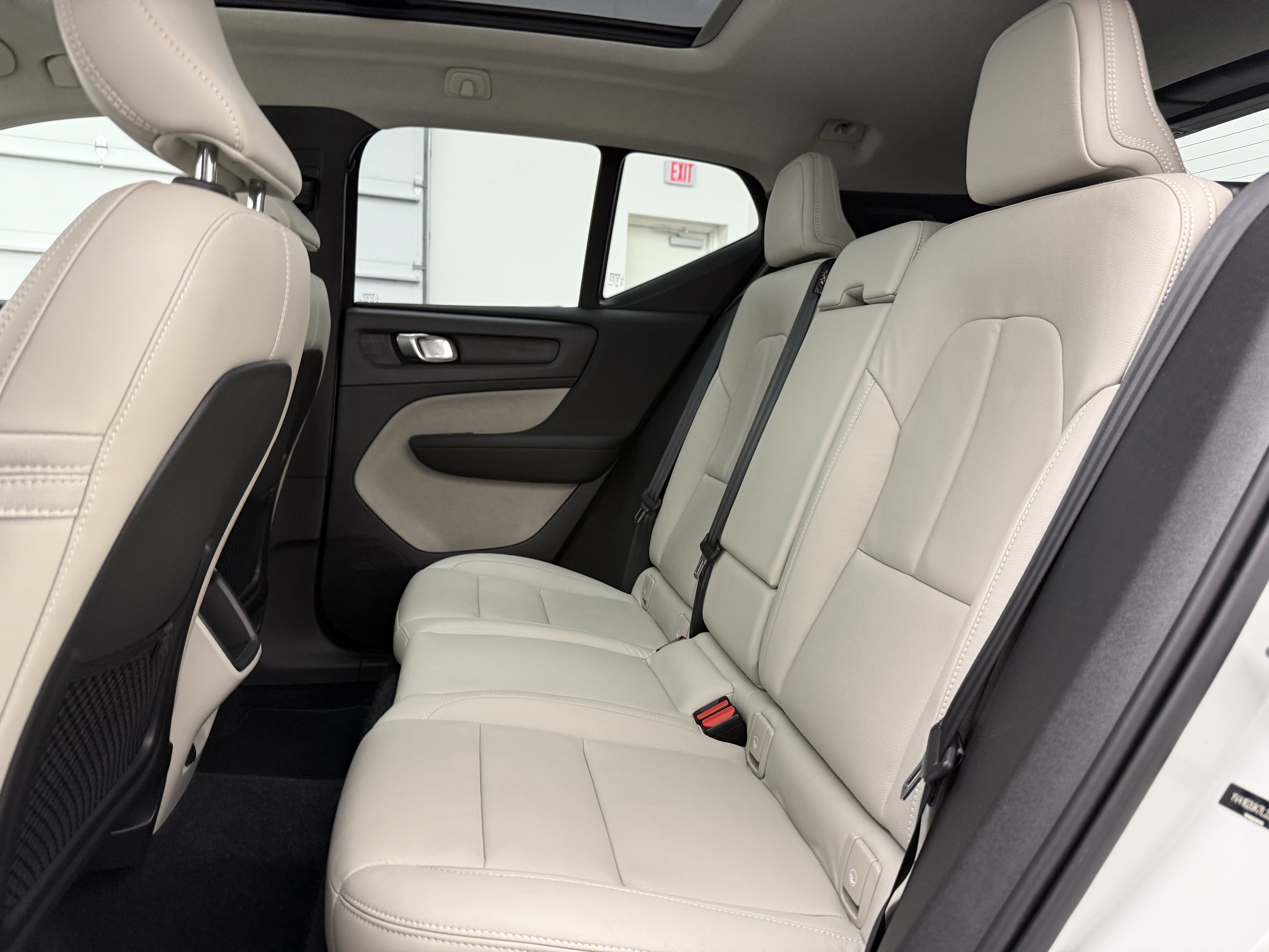 Used 2020 Volvo XC40 T5 Momentum AWD/4WD image 27