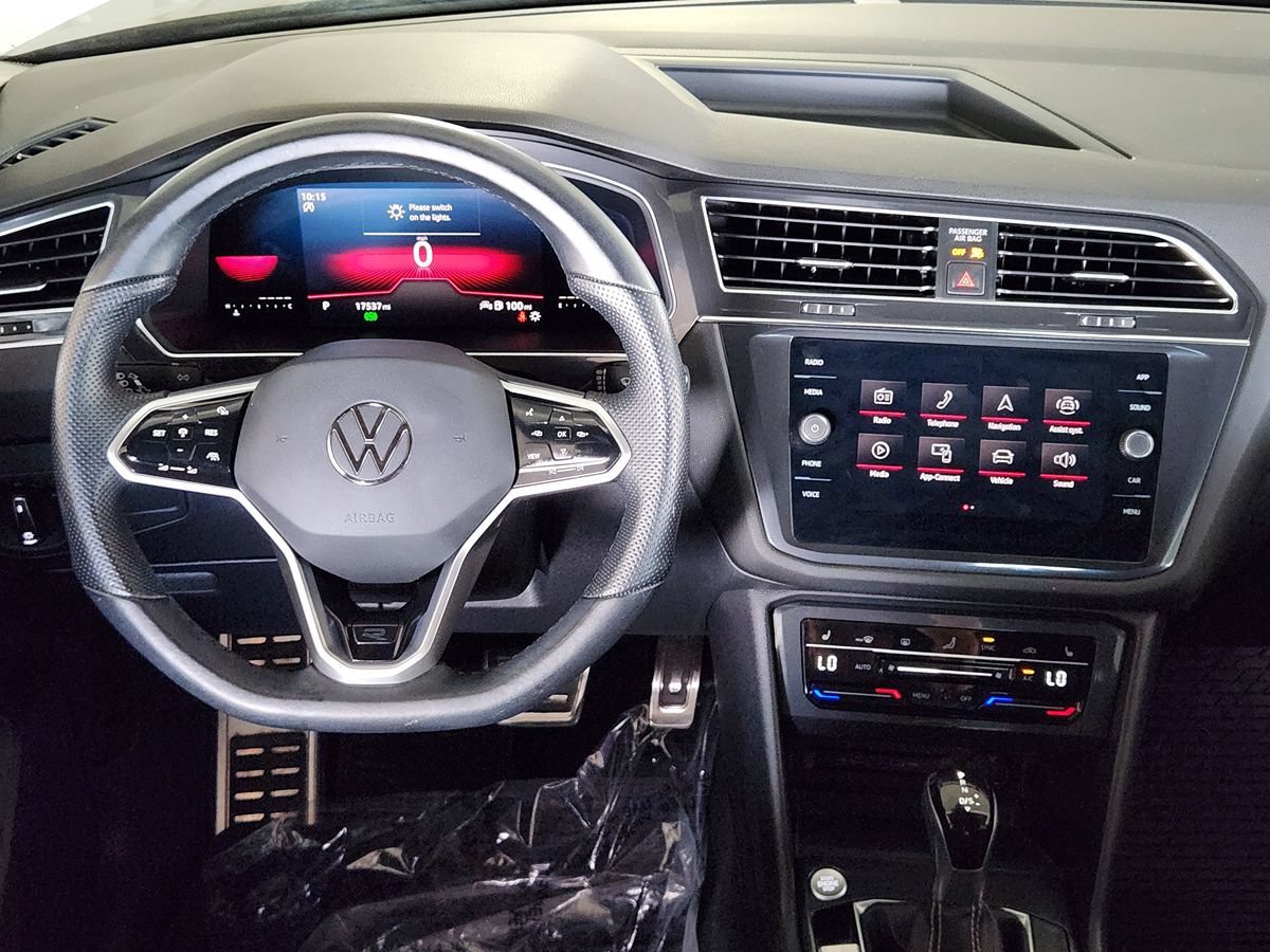 Used 2023 Volkswagen Tiguan SE R-Line FWD image 35