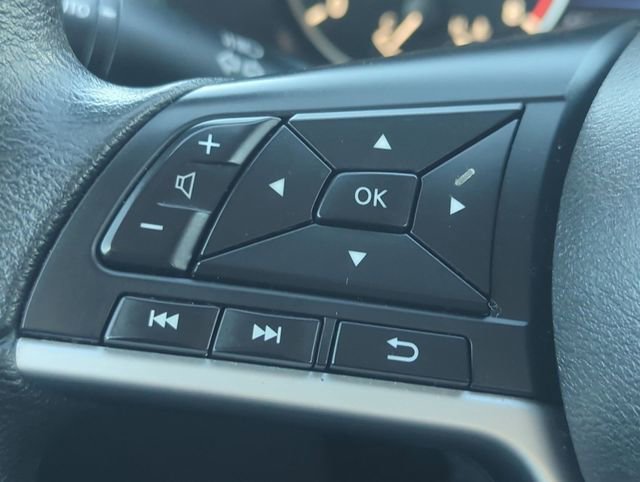 Used 2024 Nissan Altima 2.5 SV FWD image 15