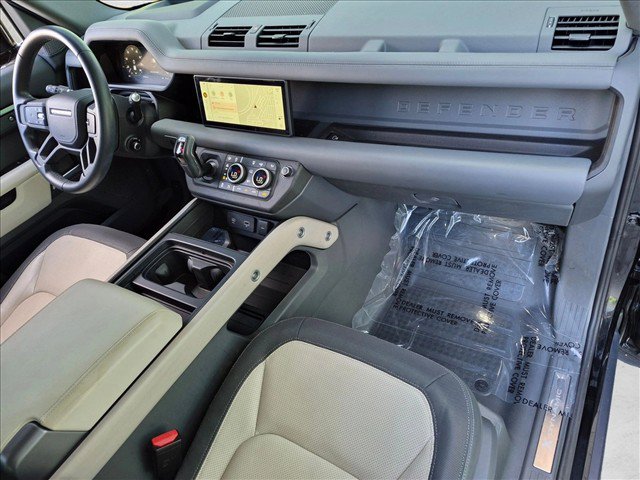 Certified 2024 Land Rover Defender 110 X-Dynamic SE AWD/4WD image 23