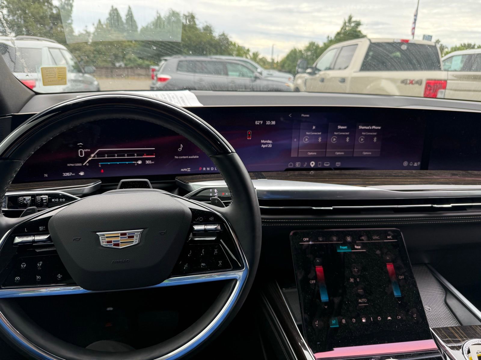 Used 2025 Cadillac Escalade Premium Luxury w/ LPO, Floor Liner Package image 17