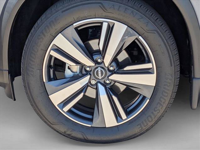Used 2024 Nissan Rogue SL w/ SL Premium Package FWD image 26