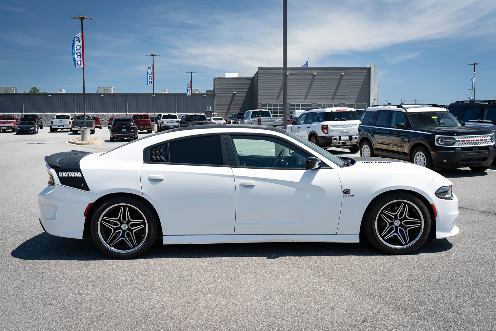 Used 2023 Dodge Charger Scat Pack w/ Daytona Edition Group RWD image 11