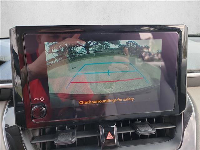 Used 2025 Toyota Corolla Cross L image 21