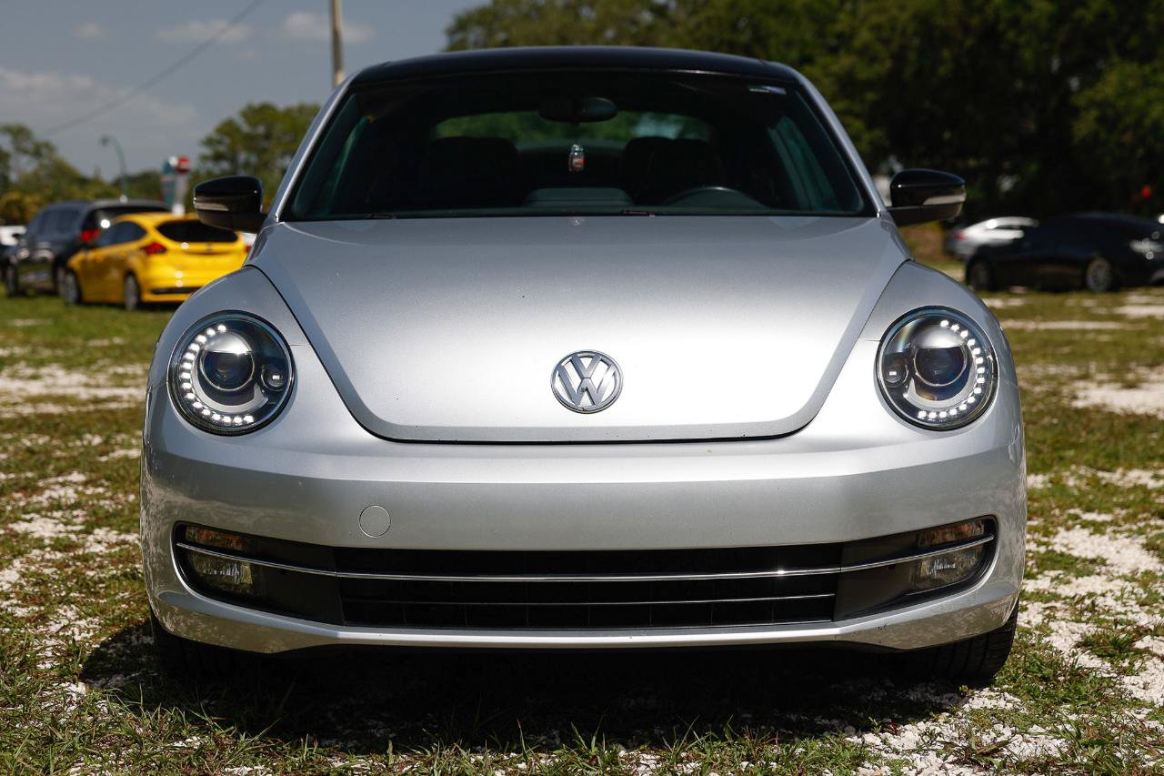 Used 2013 Volkswagen Beetle 2.0T FWD image 19