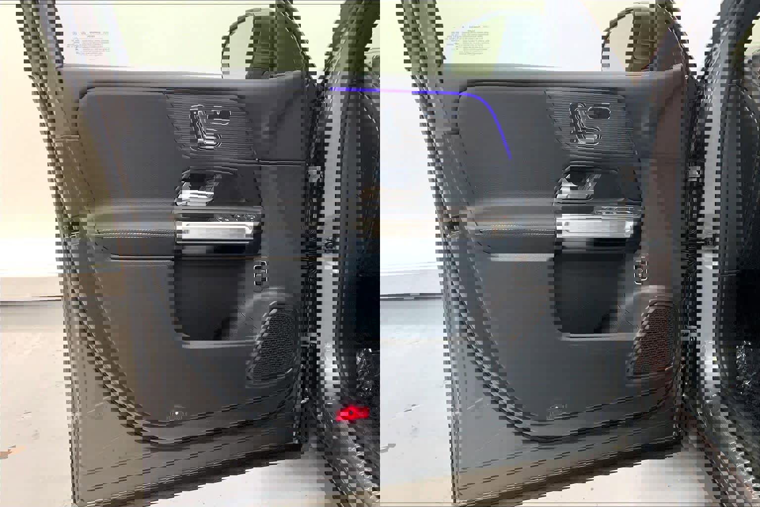 Used 2025 Mercedes-Benz GLB 250 image 19