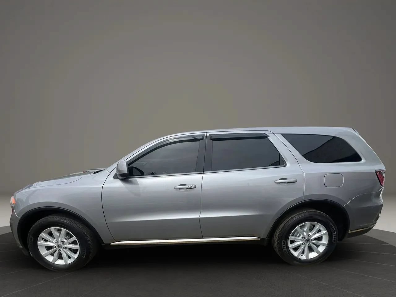 Used 2019 Dodge Durango SXT w/ 3rd Row Seating Group AWD/4WD image 8