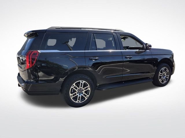 Certified 2025 Ford Expedition Active image 9