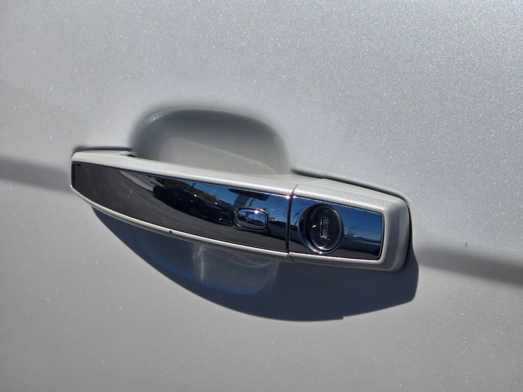 Used 2015 Cadillac SRX Performance w/ Driver Awareness Package FWD image 11