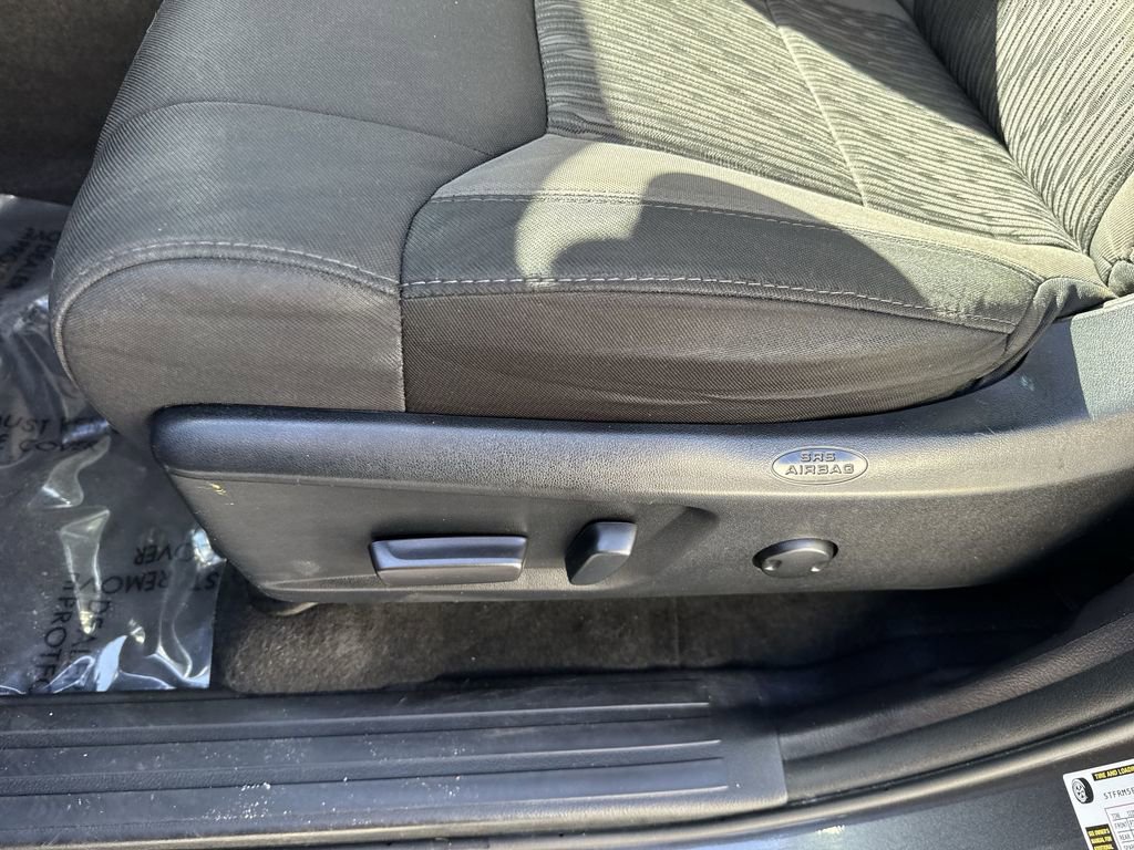 Used 2019 Toyota Tundra SR5 w/ SR5 Upgrade Package image 40