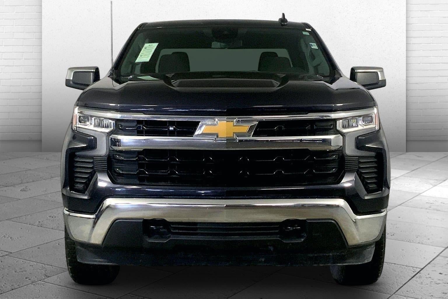 Used 2024 Chevrolet Silverado 1500 LT AWD/4WD image 2