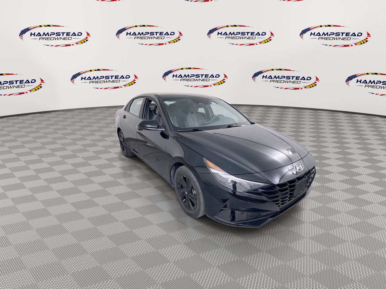 Used 2023 Hyundai Elantra SEL w/ Cargo Package FWD image 2