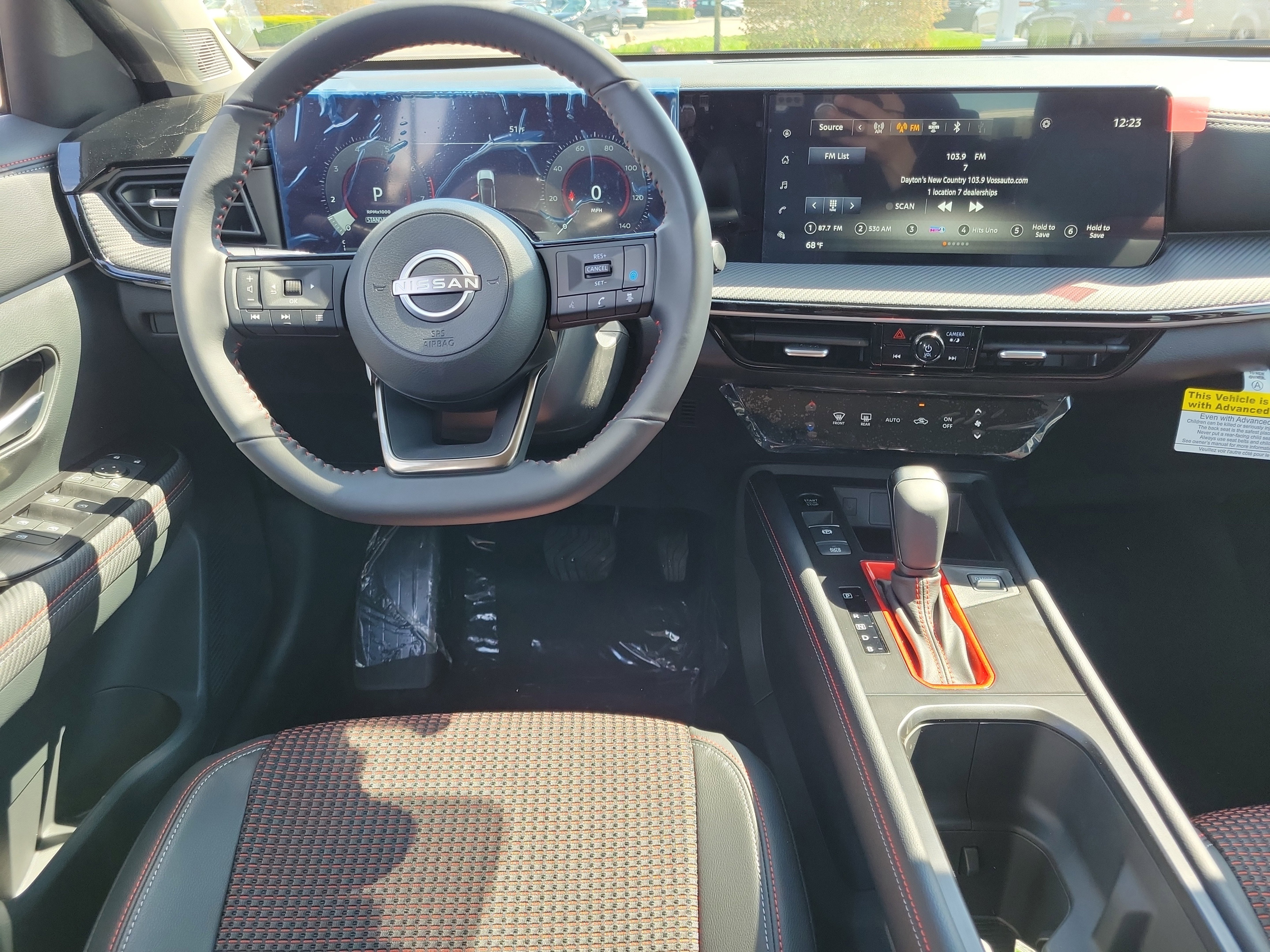 Used 2025 Nissan Kicks SR AWD/4WD image 10