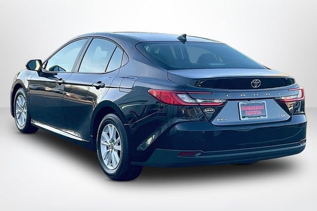 Used 2025 Toyota Camry LE FWD image 12