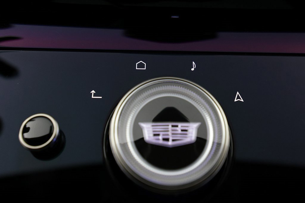 Used 2025 Cadillac Escalade V w/ LPO, ONYX Package image 36