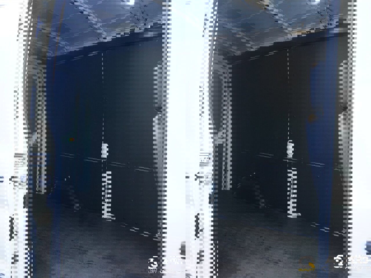 Used 2024 Ford Transit 250 148 Medium Roof w/ Load Area Protection Package image 4