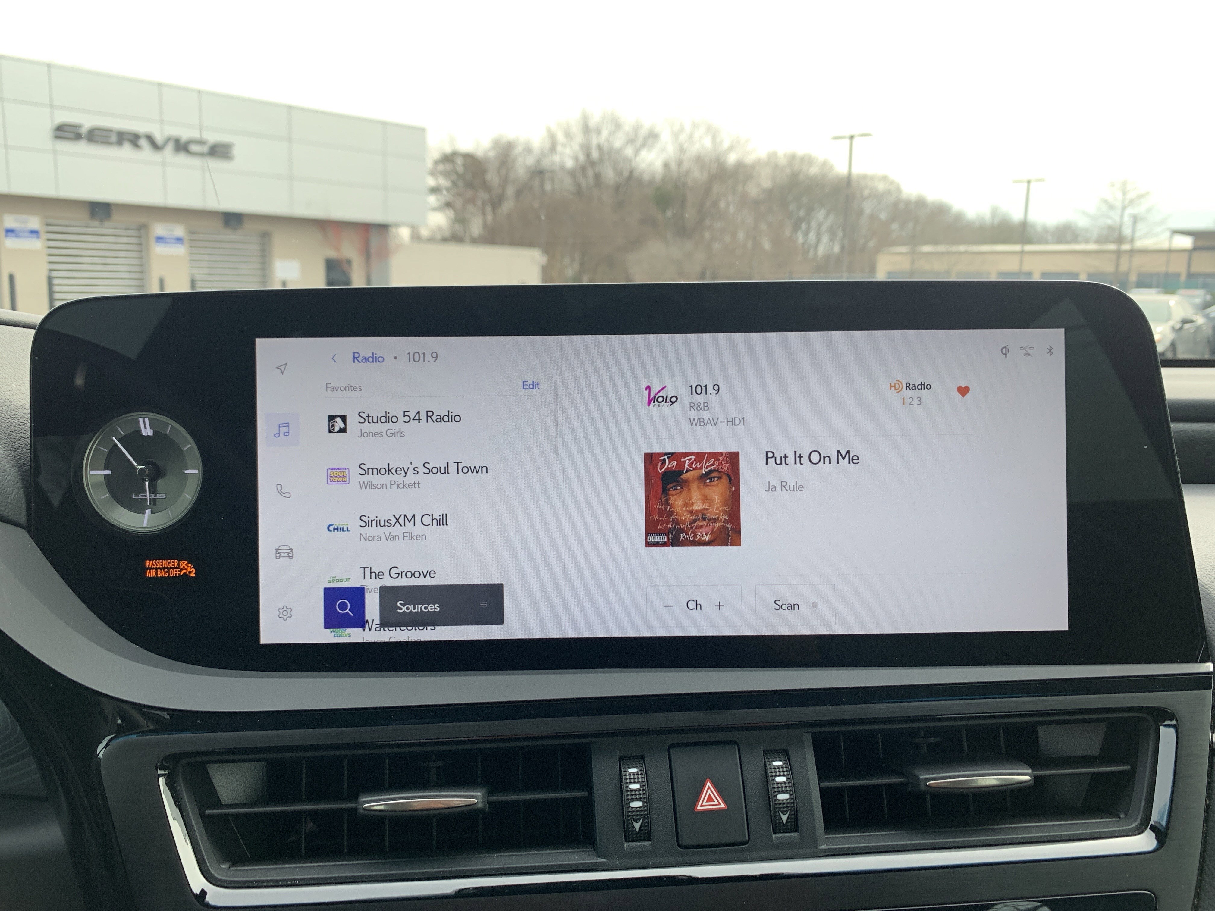 Certified 2025 Lexus ES 350 w/ Premium Package image 22