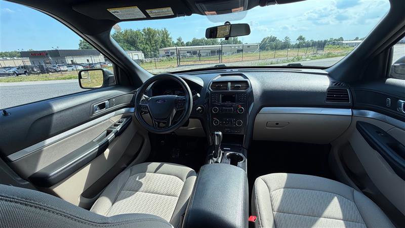 Used 2019 Ford Explorer FWD image 18