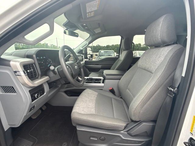 Used 2025 Ford F250 XLT w/ FX4 Off-Road Package AWD/4WD image 26