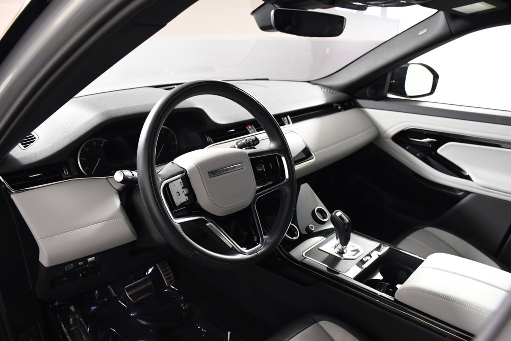 Used 2023 Land Rover Range Rover Evoque R-Dynamic SE image 12