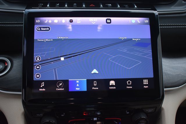 Used 2023 Jeep Grand Cherokee Limited RWD image 26
