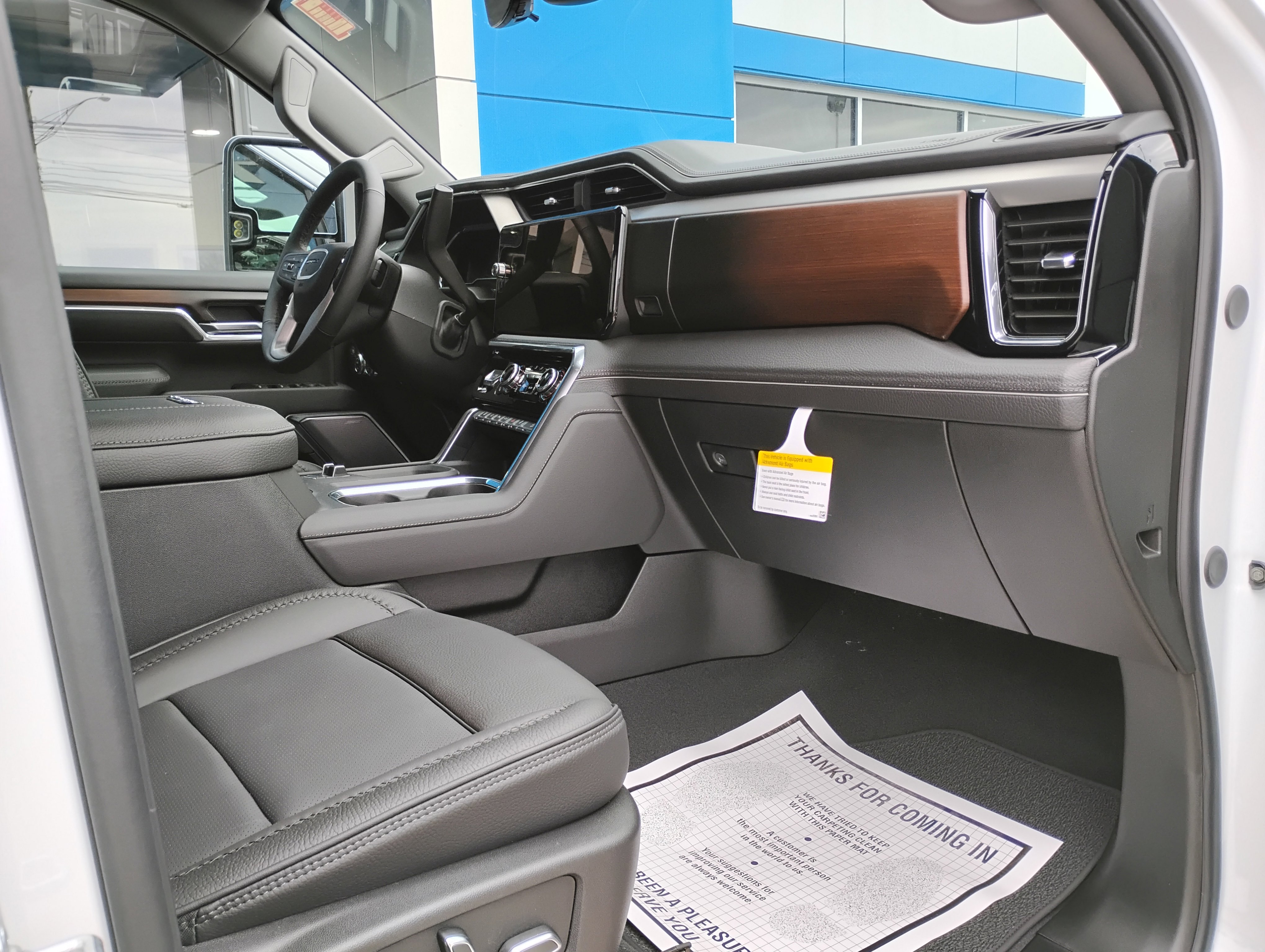 New 2025 GMC Sierra 2500 Denali w/ Denali Reserve Package image 31
