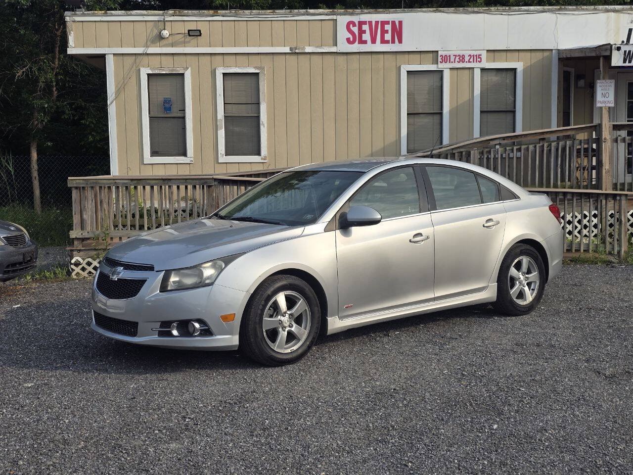 Used 2012 Chevrolet Cruze LT w/ RS Package FWD image 3