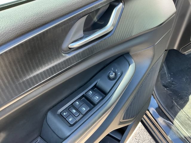 Used 2024 Jeep Grand Cherokee Laredo X w/ Luxury Tech Group I AWD/4WD image 7
