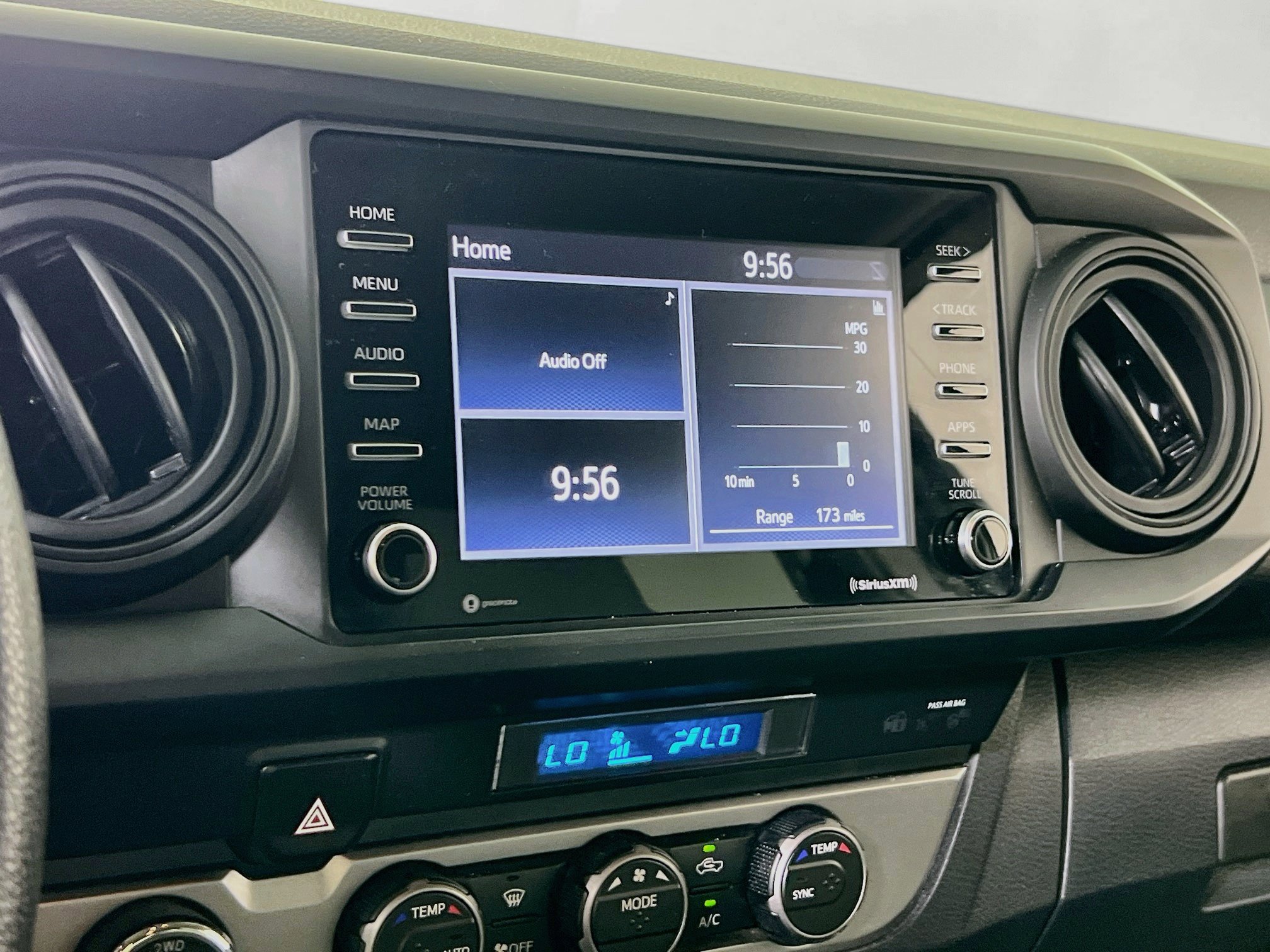 Used 2022 Toyota Tacoma SR AWD/4WD image 14