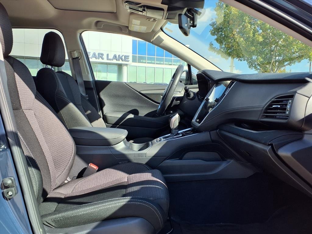 Certified 2025 Subaru Outback Premium image 12