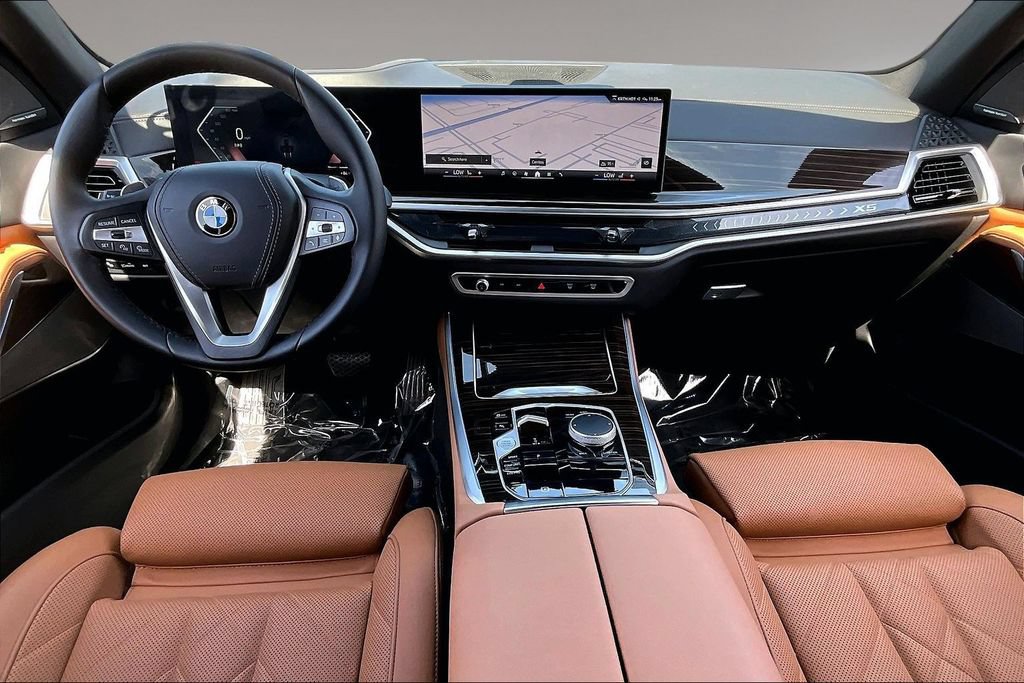 Used 2025 BMW X5 sDrive40i w/ Premium Package RWD image 7