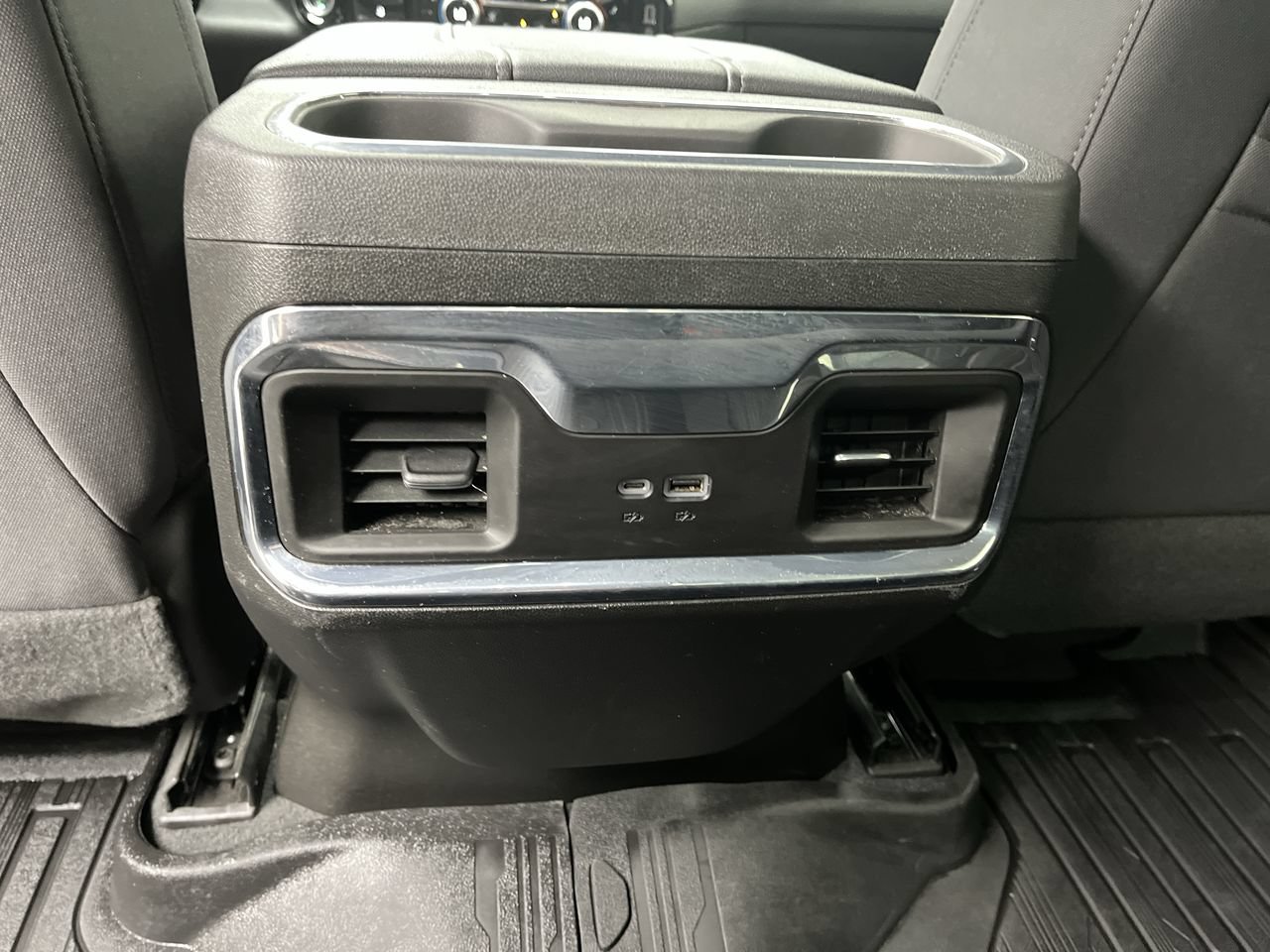 Used 2024 GMC Sierra 1500 Elevation w/ Preferred Package AWD/4WD image 13