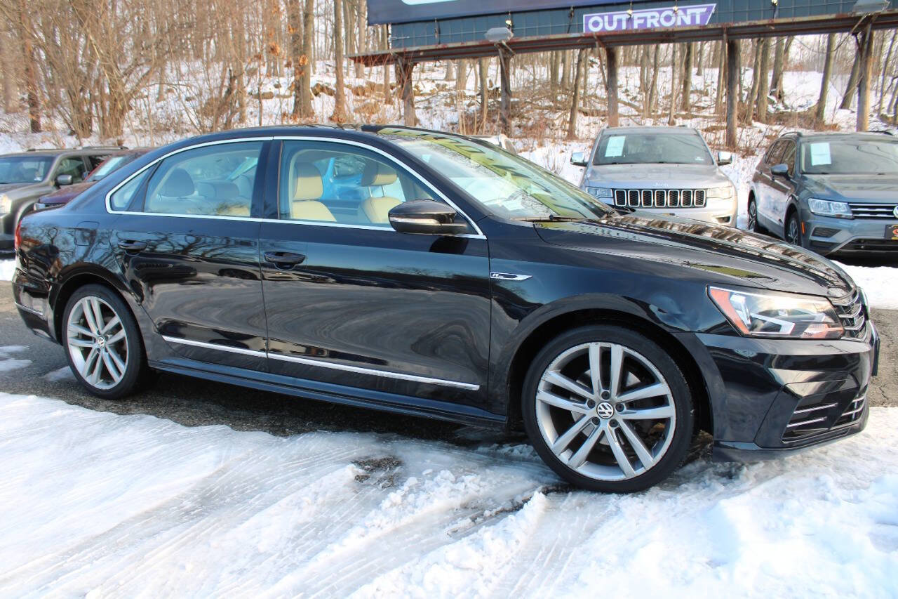Used 2017 Volkswagen Passat 1.8T R-Line image 5