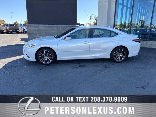 Used 2023 Lexus ES 300h w/ Premium Package FWD image 3